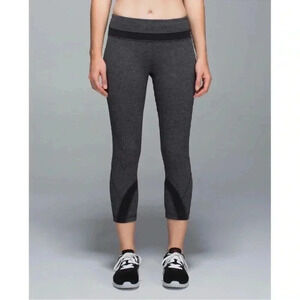 Lululemon Run: Inspire Crop II  Black/Quilt Leggings Size 8